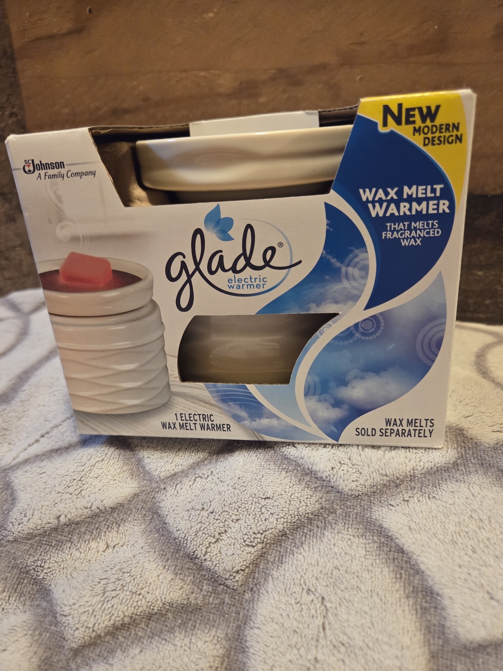 Glade Electric Warmer in White - Picture 2 of 4